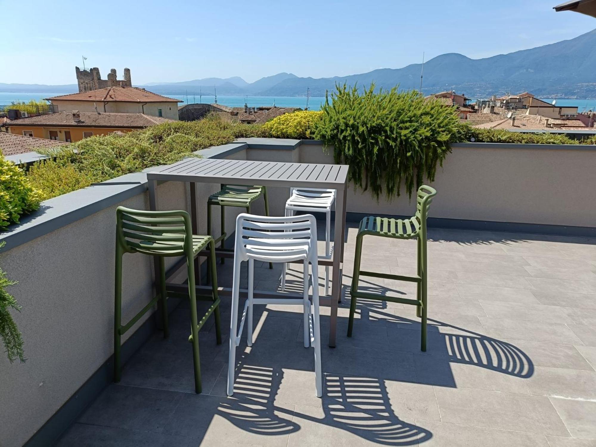 Suite Laura - Torri Del Benaco Luaran gambar