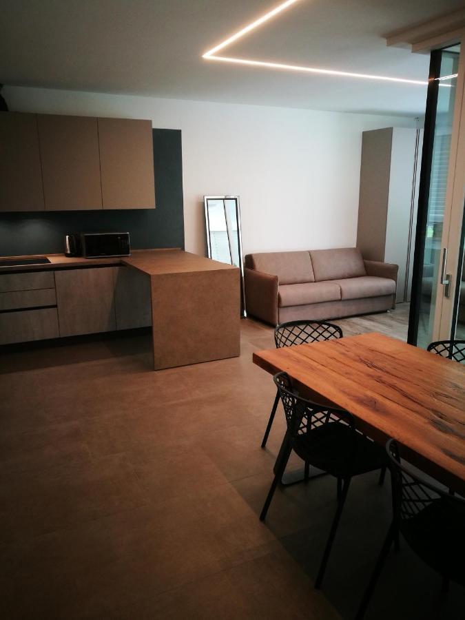 Suite Laura - Torri Del Benaco Luaran gambar